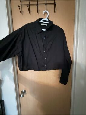 Black Cropped Button-Front Blouse